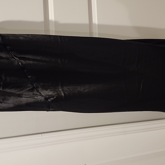 Express Maxi Dress - Picture 3 of 4